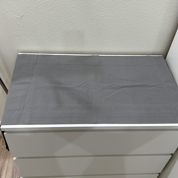 Restoration Hardware table runner gray linen - Picture 3 of 7